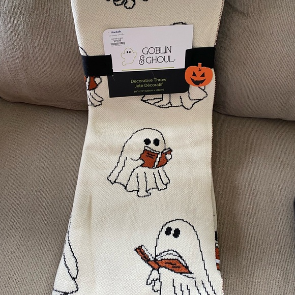 goblin and ghoul Other - New Viral Halloween Goblin & Ghoul Throw Blanket Ghost Reading Book